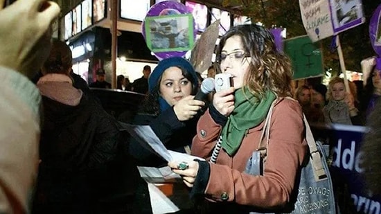 ''Sürtük'' Diyene Ceza Yok, ''Yüzsüz'' Diyene İse 11 Ay 20 Gün Hapis Cezası