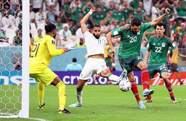 Turnuvanın en dikkat çekici takımlardan olan Suudi Arabistan, Meksika ile karşı karşıya geldi. İlk yarısı berabere biten karşılaşmanın ikinci yarısında Meksika şov yaptı.