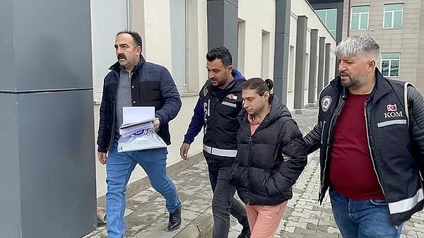 9. Van'da beyin kanaması geçiren hastayı özel bir firmaya ait ambulansla İstanbul'a nakleden 'sahte doktor' Erzincan'da yakalandı.