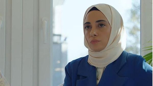 Yeni sezonda ise Ceren Karakoç, Kızılcık Şerbeti dizisinde Nursema karakterine hayat veriyor.