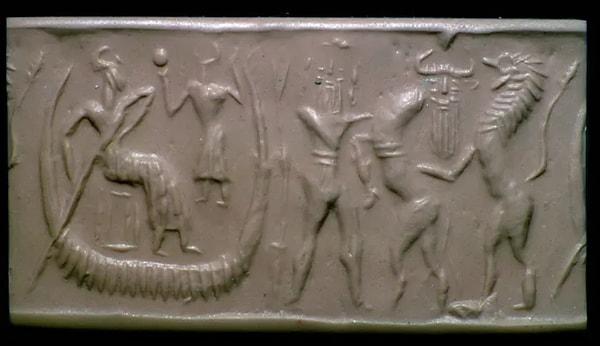 Bunun yanı sıra MÖ 1750’ye ait geminin nasıl inşa edildiğine dair bir Babil çivi yazısı tableti ve çok sayıda Mezopotamya metninin bulunması bu iddiayı güçlendiriyor.