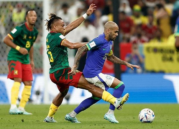 Brezilya ilk iki maçta topladığı puanlarla gruptan çıkmayı garantilemişti. Gruptaki son maçına Kamerun karşısında çıkan Brezilya, rotasyonlu bir kadroyla sahaya çıktı.
