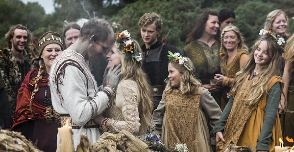 8. Günümüzde yeni evli çiftlerin iple çektiği balayının Viking geleneklerinden doğduğunu biliyor muydunuz?