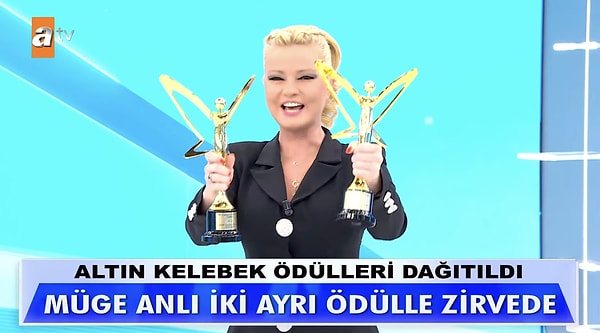 "Baktım ödül töreninde uzun uzun konuşuyorlar. Ben sıkılıyorum yani git otur saatlerce. Herkes anasına falan teşekkür ediyor, ben de edeyim bari." dedi.