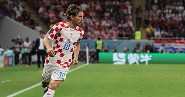 Dün, günün ilk maçında Japonya ile Hırvatistan karşı karşıya geldi. Normal süresi 1-1 biten maçta Hırvatistan, penaltılarla mutlu sona ulaştı.