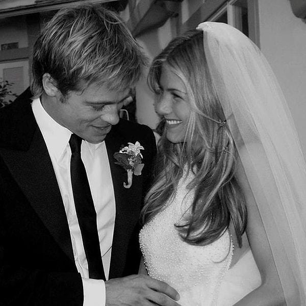 2000 yılında rüya gibi bir düğünle evlenen Pitt ve Aniston'ın evliliği Mr. & Mrs. Smith filmi yüzünden bitmişti.