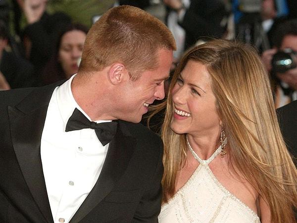 Ortaya bu iddialar atılırken Brad Pitt, Friends dizisinin setinde tanıştığı Jennifer Aniston ile evliydi...