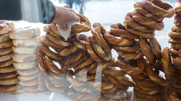 2. Rüyada Susamlı Simit Görmek Ne Anlama Gelir?