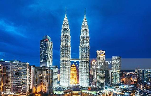 1. Petronas Twin Towers