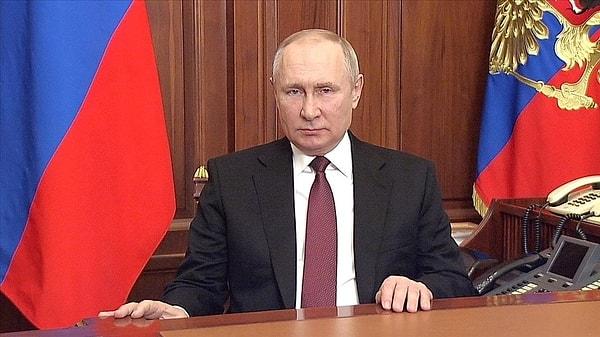 17. Rusya Devlet Başkanı Vladimir Putin, yıllık 8 milyon 900 bin rubleden ayda 11 bin 773 dolar kazanıyor.