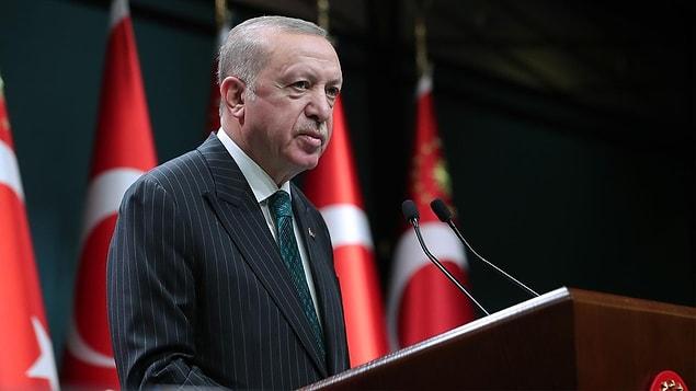 20. Il Presidente della Repubblica di Turchia, Recep Tayyip Erdogan, riceve 100.000 750 TL al mese.  Sebbene il suo stipendio non sia aumentato dall'inizio del 2022, non è stato effettuato alcun aumento per il 2023. Ciò equivale a $ 5.400 al mese.