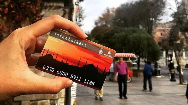 İstanbul'daki metro, metrobüs, İETT, tramway ve vapur gibi toplu ulaşımda kullanılan İstanbulkartların bu ay sonuna kadar kişiselleştirilmesi gerekiyor.