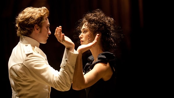 6. Anna Karenina & Kont Vronsky