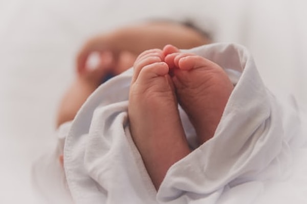Çoğu durumda 37 ile 38 haftaları arasında doğan bebekler sağlıklıdır. Bu nedenle çifte gebelik yaşayan bir anne, bebeklerin tahmini doğum tarihlerini göz önüne alarak bu iki tarih arasında doğumu planlayabilir.