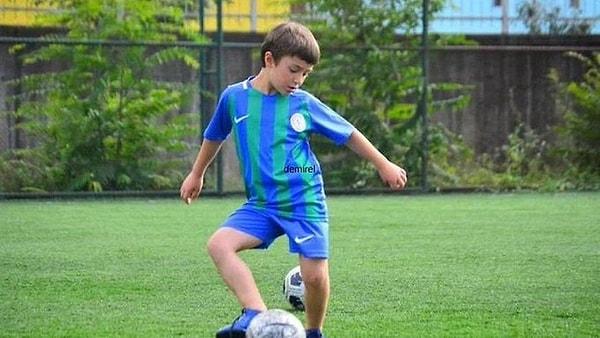 10. Çaykur Rizespor’un altyapısında oynayan 9 yaşındaki Yiğit Demirel, üstüne düşen kale direği sonrasında dört gündür hastanede tedavi görüyordu. Demirel, bugün hayatını kaybetti.