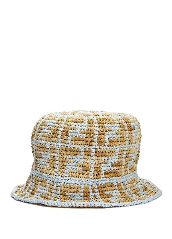 Fendi hasır şapka yaz için çok güzel bir alternatif olabilir fakat fiyatını görünce muadilleri ile arasında uçurumlar olduğunu fark edeceksiniz!