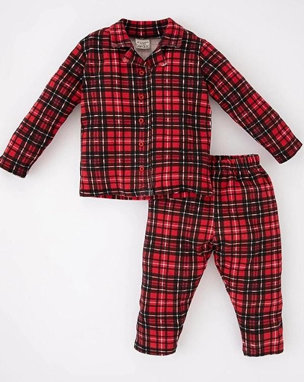 5. Ekose desenli bu pijama takımını görmüş müydünüz?