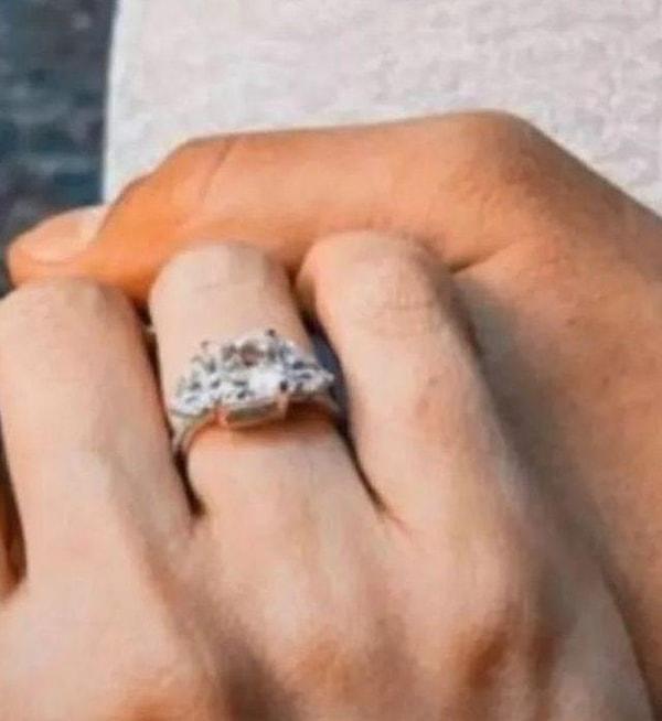 Mehmet Dinçerler, evlenirken Hadise'ye hediye ettiği 3 milyon TL değerindeki yüzüğün taklit olduğu söylentilerine şöyle cevap verdi: