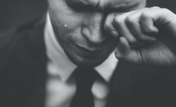 7. İnsanlar duygusal nedenlerle gözyaşı üretebilen tek canlıdır.