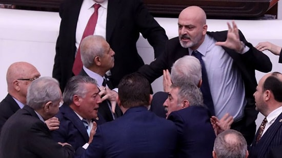 TBMM’de Yumruk Atmıştı: AK Partili Zafer Işık'tan 'Üzgünüm' Açıklaması