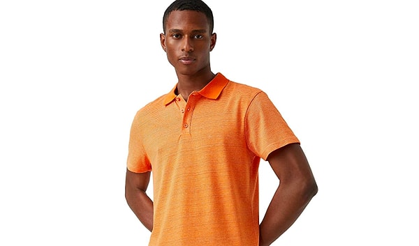 8. Çizgili turuncu polo yaka tişört.