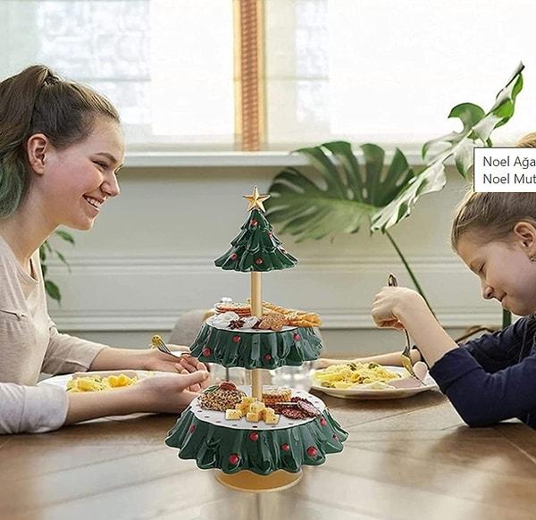 12. Masada farklılık sevenler için Noel ağacı yemek standı...