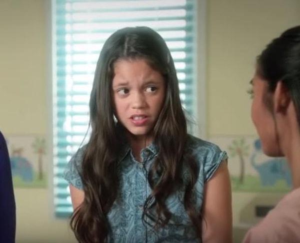 Latin oyuncu 2014'te ilk oynadığı dizide 12 yaşındaki haliyle genç Jane rolünde oynadı.