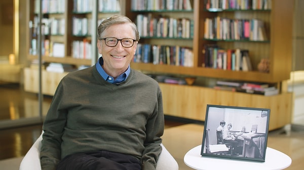 5. Microsoft'un kurucusu Bill Gates, 2022 yılında 22,5 milyar dolar kayba rağmen 116 milyar dolar servetle 5. sırada yer alıyor.