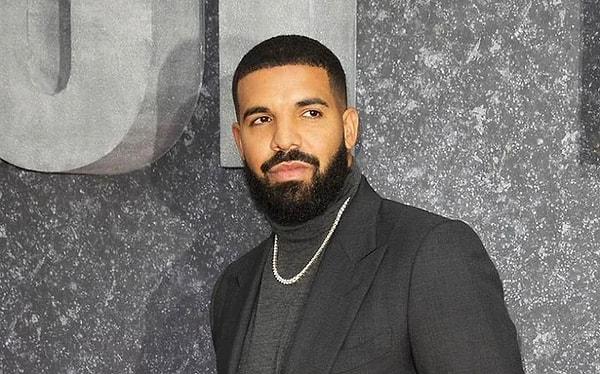 9. Drake, evlilik teklifi etmeyi düşündüğü 42 kadının nişan tüzüğüyle gerdanlık yaptırdı!