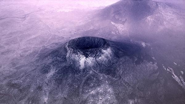 16. Dünya'daki volkanlar inanılmaz sıcaklıkta lavlar püskürtürken 'Ceres' cüce gezegeninde tam tersi bir durum söz konusu.