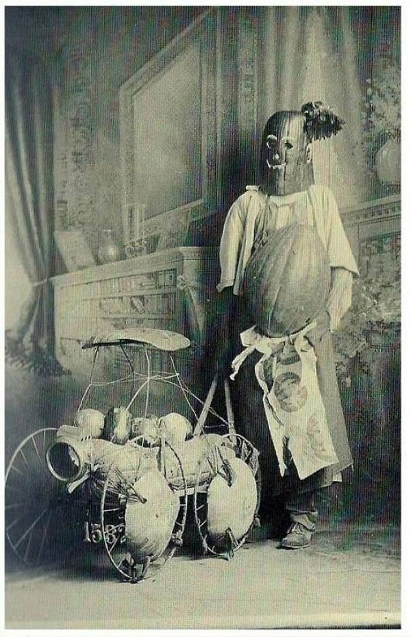 17. Старое доброе фото на Хэллоуин