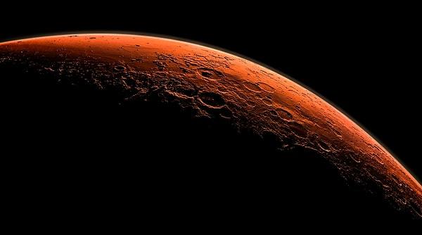 22. Mars'ta buz tabakaları olduğu ve tsunamilerin yaşandığı keşfedildi.