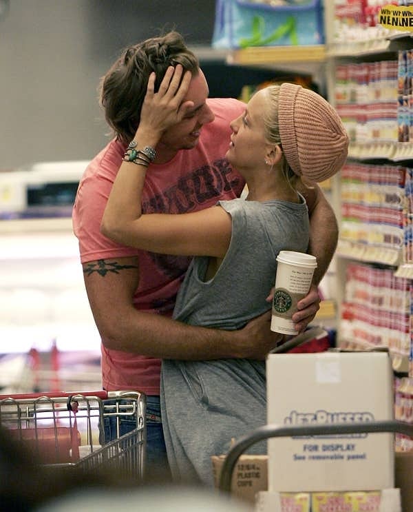 9. Вы привыкли видеть Дэкса Шепарда с Кристен Белл, но до Кристен Дэкс был с Кейт Хадсон: