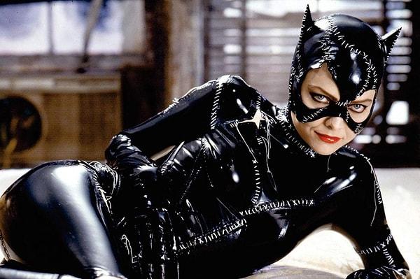 6.Batman Dönüyor'un ardından Michelle Pfeiffer'ın Catwoman'ının kendi filmiyle dönüşü.