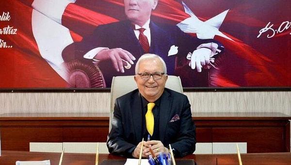 Türk Eğitim Derneği Vakfı Ereğli Şubesi'nin kurucu başkanı olarak yeniden yapılandırılmasını sağladı.