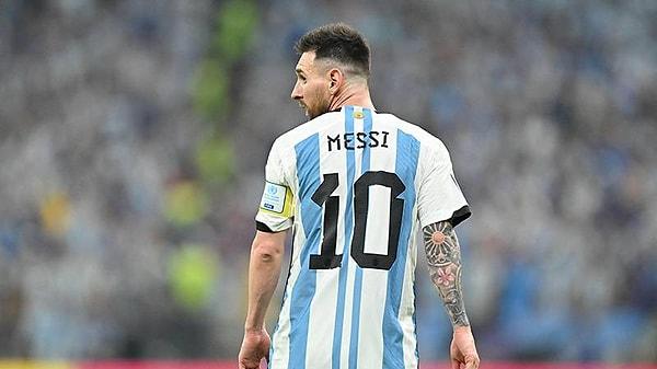 Lionel Messi'nin, final oynadığı halde şampiyon olamadığı tek turnuva Dünya Kupası.