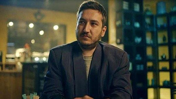 Okan Bayülgen'in programında tanınan Feyyaz Yiğit'in yıldızı Ölümlü Dünya ardından Cinayet Süsü filmleriyle parlamıştı.