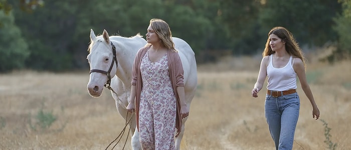 Kathryn Hahn Takes the Lead in Hulu’s Upcoming Original Drama Series ‘Tiny Beautiful Things’