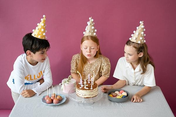 6. Ailen doğum gününü kutlamayı unutsaydı nasıl bir tepki verirdin?