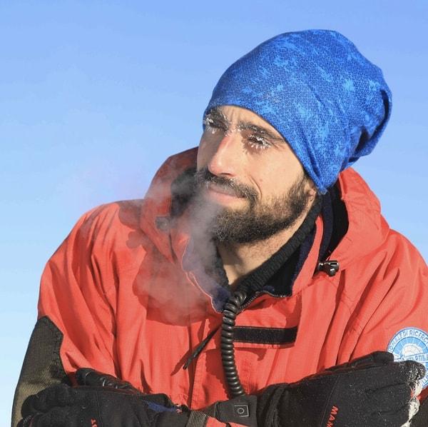 Antartika'da araştırmalar yürüten Fransız mikrobiyolog Cyprien Verseux, Instagram hesabında Antartika'nın ne kadar soğuk olduğunu paylaştı.