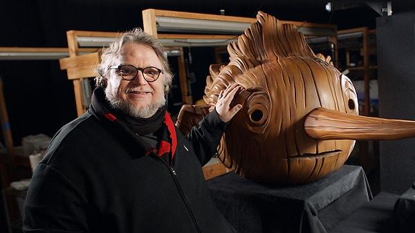 Şimdiye kadar üç Oscar ödülü alan 'Pinokyo' filminin usta yönetmeni Guillermo del Toro, pek çok filmiyle başarılı olmuş bir yönetmen.
