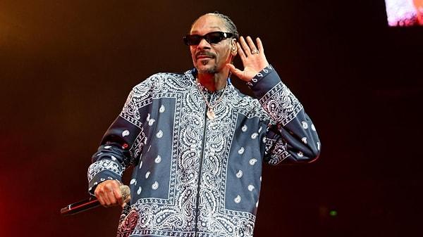 ABD'li ünlü sanatçı Snoop Dogg'da Musk'a karşı anket düzenledi.