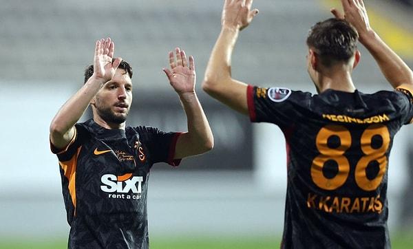Ziraat Türkiye Kupası'na 3. Tur'dan başlayan Galatasaray, 3. Tur'da Kastamonuspor'u 7-0, 4. Tur'da da Ofspor'u 2-1 mağlup etti.