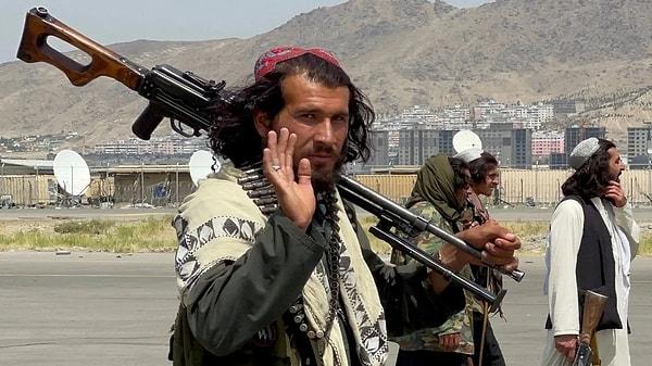 Taliban, ABD birlikleri ülkeden çekilirken Afganistan'ın Kabil kentinin kontrolünü yeniden ele geçirdi.