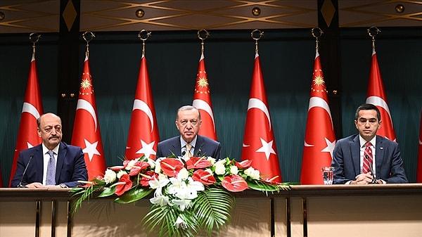 Cumhurbaşkanı Recep Tayyip Erdoğan bugün Çalışma Bakanı Vedat Bilgin ve Türkiye İşveren Sendikaları Konfederasyonu (TİSK) Başkanı Özgür Burak Akkol ile düzenlediği basın toplantısında yeni asgari ücreti 8 bin 500 lira olarak açıkladı.
