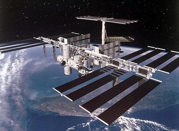 NASA, uzay istasyonunun mürettebatının hiçbir zaman "bir tehlike" içinde olmadığını söyledi.