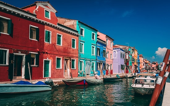 Тест: выберите цвет, который первым бросается вам в глаза, а мы расскажем о ваших 5 особенностях