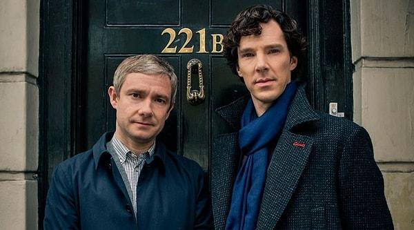 Bugüne kadar pek çok Sherlock Holmes filmi ve dizisi çekildi ancak aralarından en çok beğenilen, ekrana gelmesi iple çekilen 2010-2017 yılları arasında yayınlanan 'Sherlock' dizisi oldu.