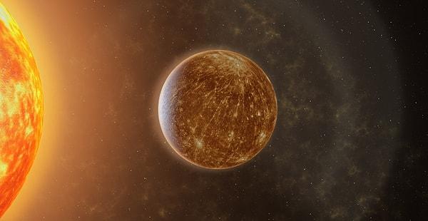 Güneş'e en yakın gezegen olan Merkür, Güneş'in uzay-zamanı bükmesinden önemli ölçüde etkilenir. Bu bükülme, Merkür'ün yörüngesinin presesyon olarak bilinen olağandışı özelliğini açıklar.