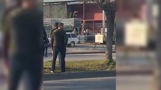 Uzman Çavuş Eşini ve Çocuğunu Rehin Aldı